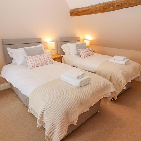 The Loft Apartment Stow-on-the-Wold Bagian luar foto