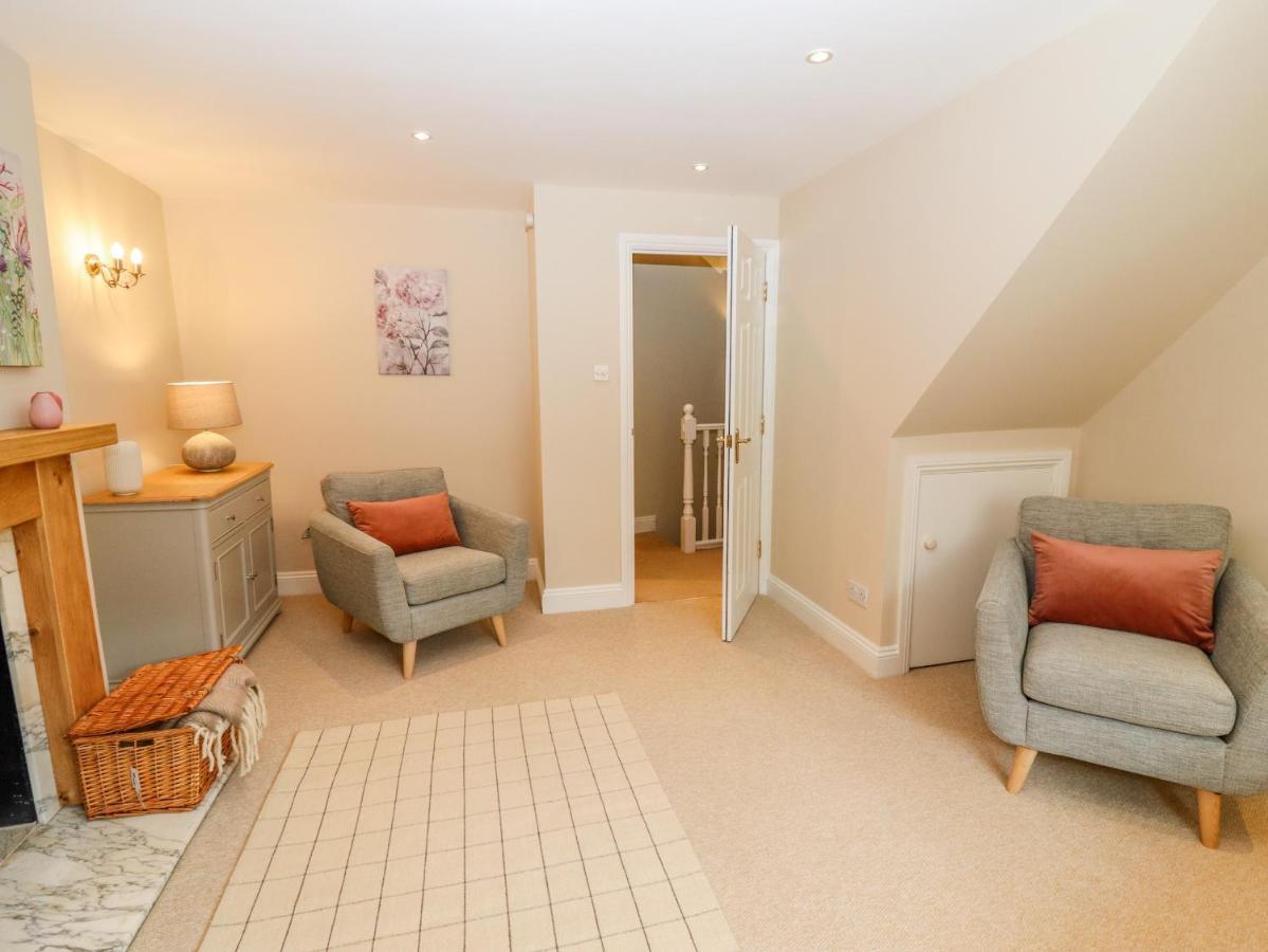 The Loft Apartment Stow-on-the-Wold Bagian luar foto