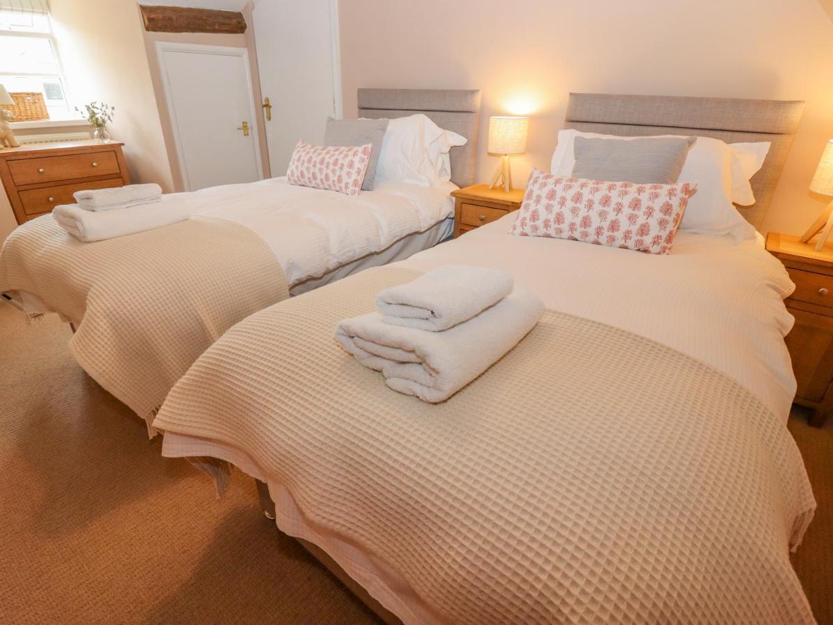 The Loft Apartment Stow-on-the-Wold Bagian luar foto